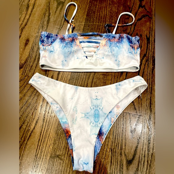 Zaful Women’s Marble Print Ladder Cutout Bikini - Picture 4 of 8